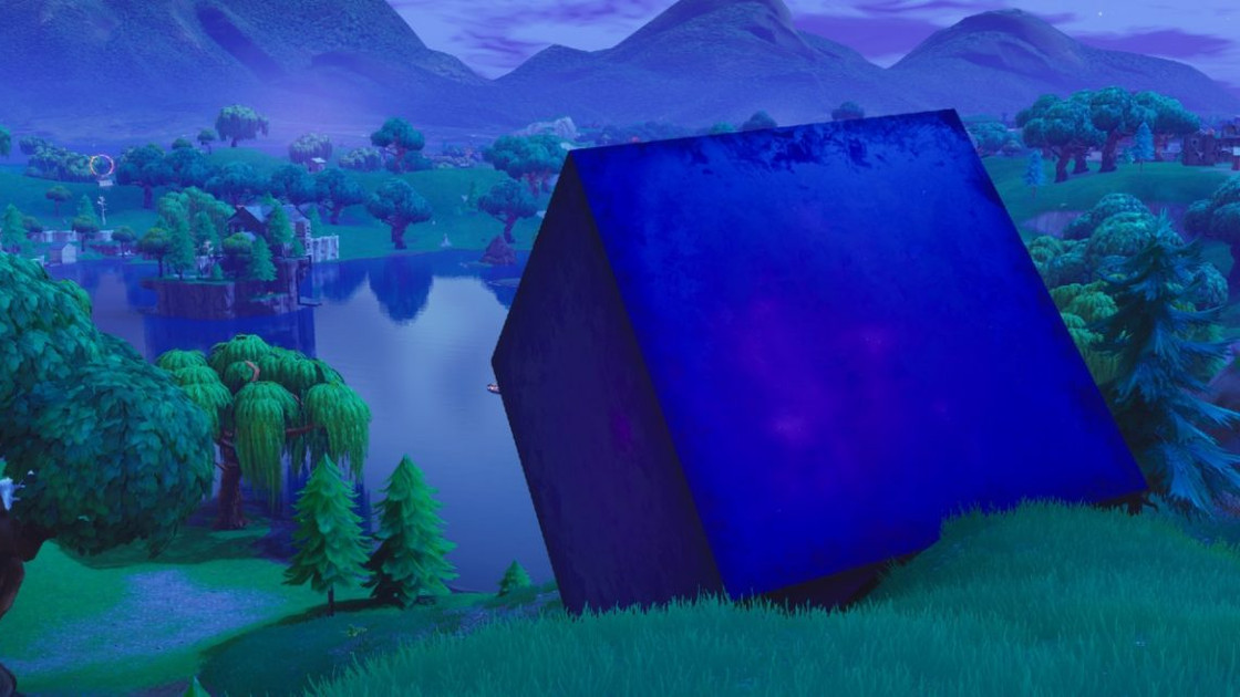 Fortnite : Le cube vient de détruire un bâtiment à Tilted Towers - Saison 5