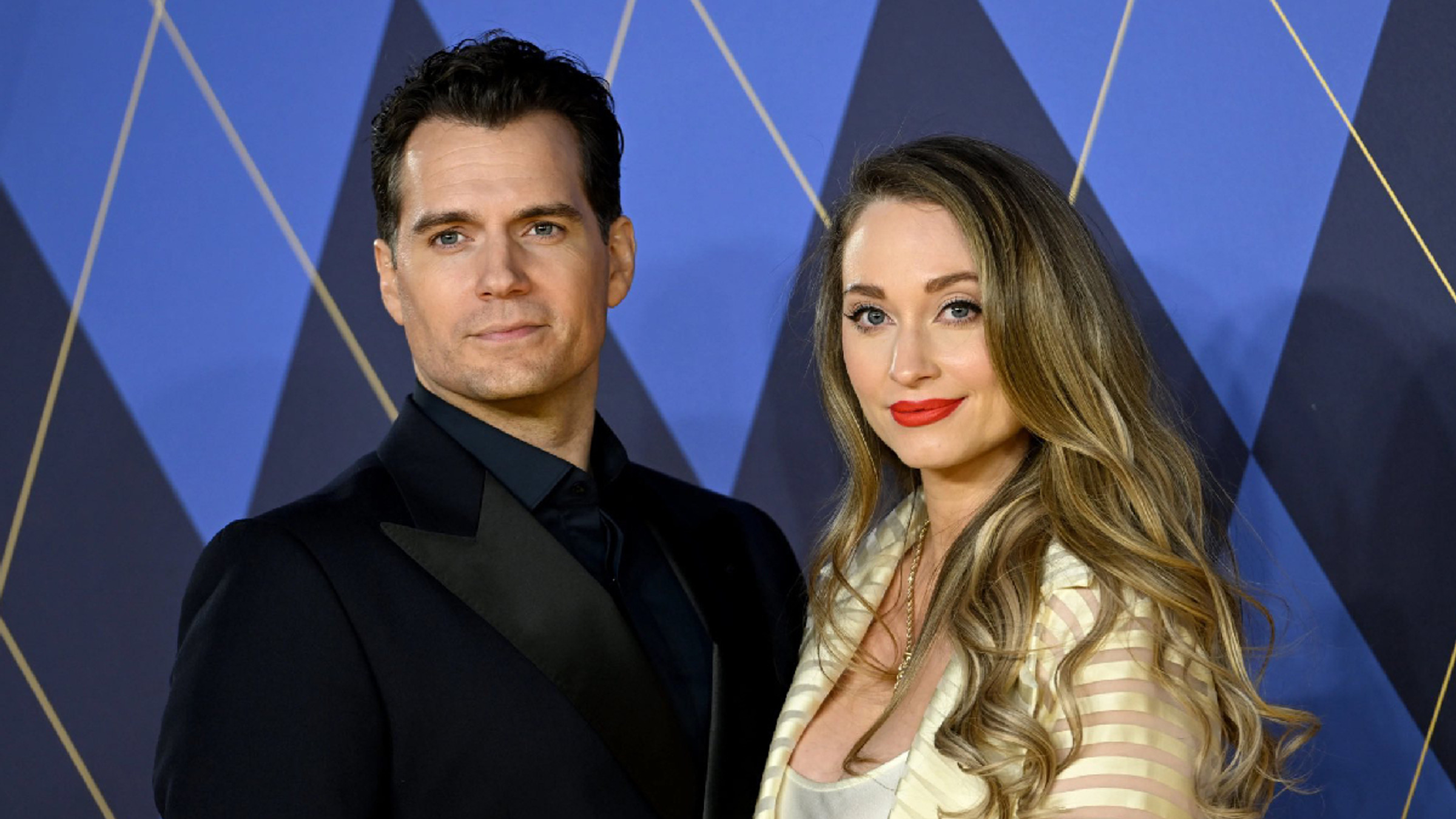 henry-cavil-papa-natalie-viscuso-enceinte