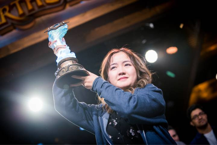 VKLiooon, première championne du monde d'Hearthstone