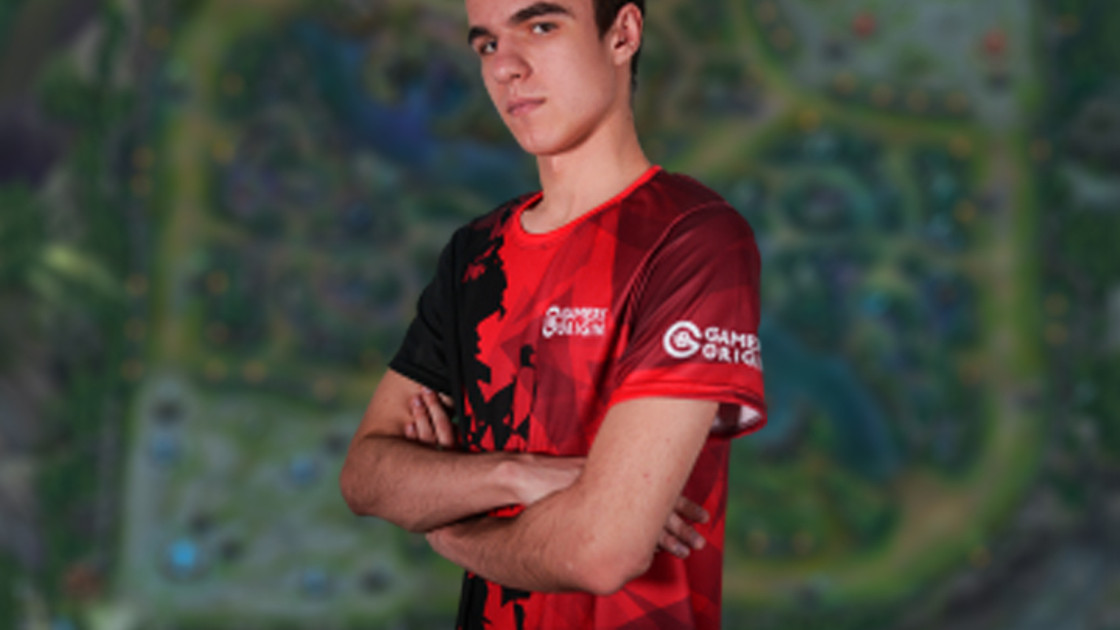 LoL : Pulsas quitte GamersOrigin, HustlinBeast prend sa place